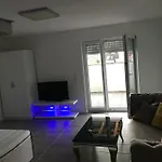Einliegerwohnung Mit Terrasse